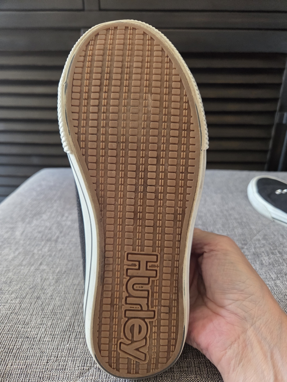 HURLEY Chloe Womens Black Canvas Slip-On Sneakers Size 7.5 - Picture 9 of 9